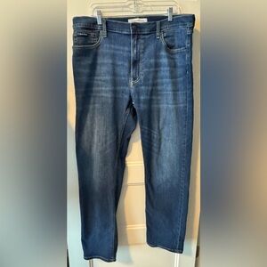 Calvin Klein Men’s Slim Straight Fit 
Jeans 36 × 32